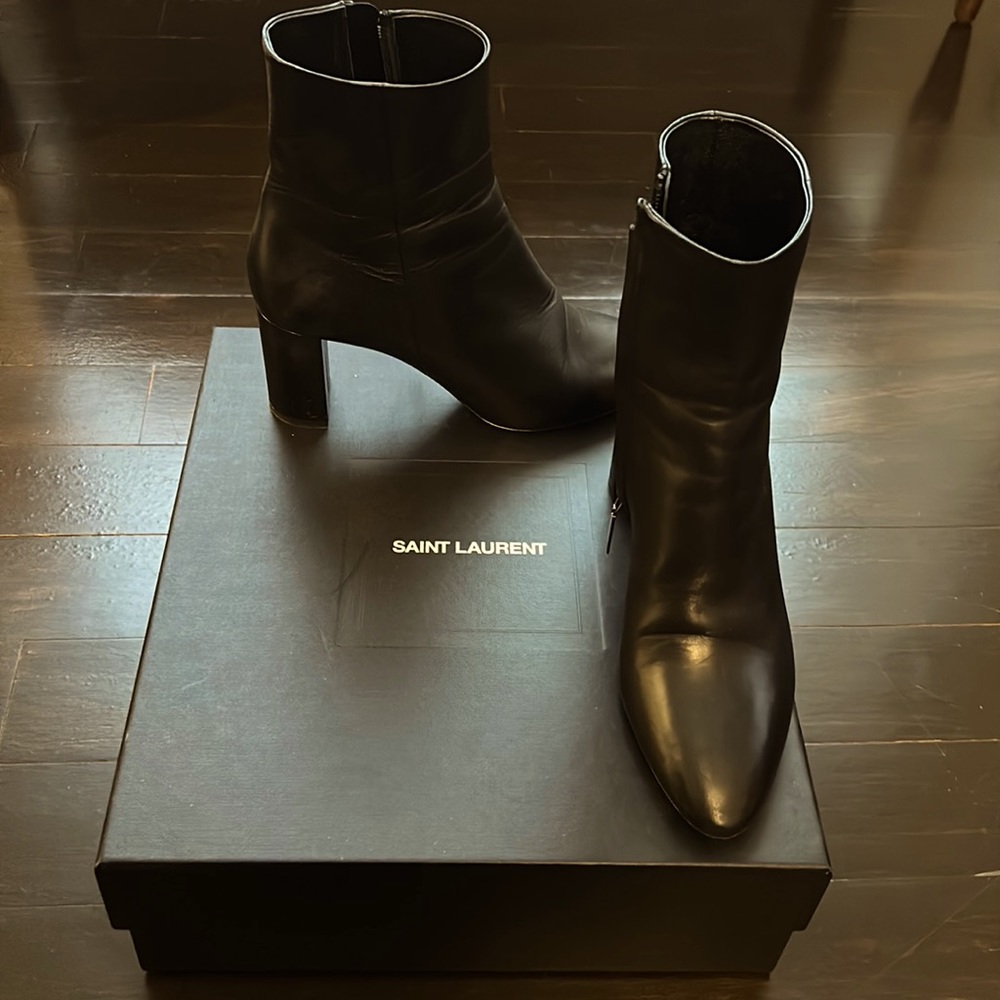 YSL Yves Saint Laurent Black Leather Boots Size 39